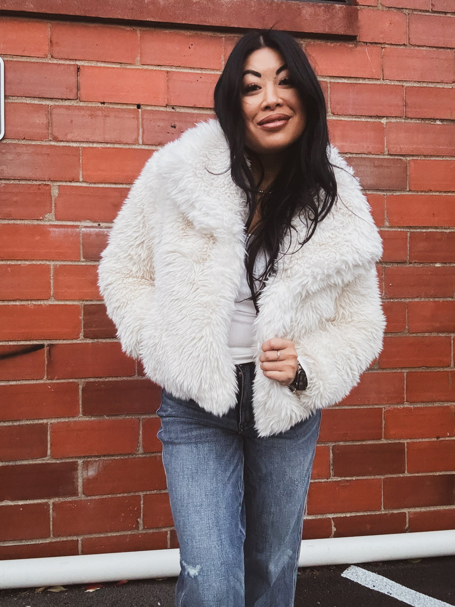 ジャケット・アウター Jakke SARAH OLOUR BLOCK LUXE FAUX FUR LEXY LUXE FAUX FUR JACKET – Elleigh & Claire Boutique