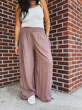 Load image into Gallery viewer, COFFEE RUN WIDE LEG PANTS