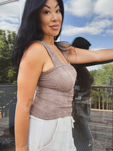 Load image into Gallery viewer, ALANI FLORAL SQUARE NECK TANK