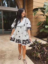 Load image into Gallery viewer, VINEYARD VILLA FLORAL DRESS