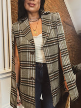 Load image into Gallery viewer, LAFAYETTE PLAID HYBRID CAPE