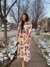Load image into Gallery viewer, WINTER BLOOM MIDI DRESS