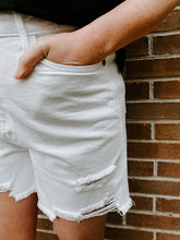 Load image into Gallery viewer, MAGGIE RIGID FRONT JEAN SHORTS