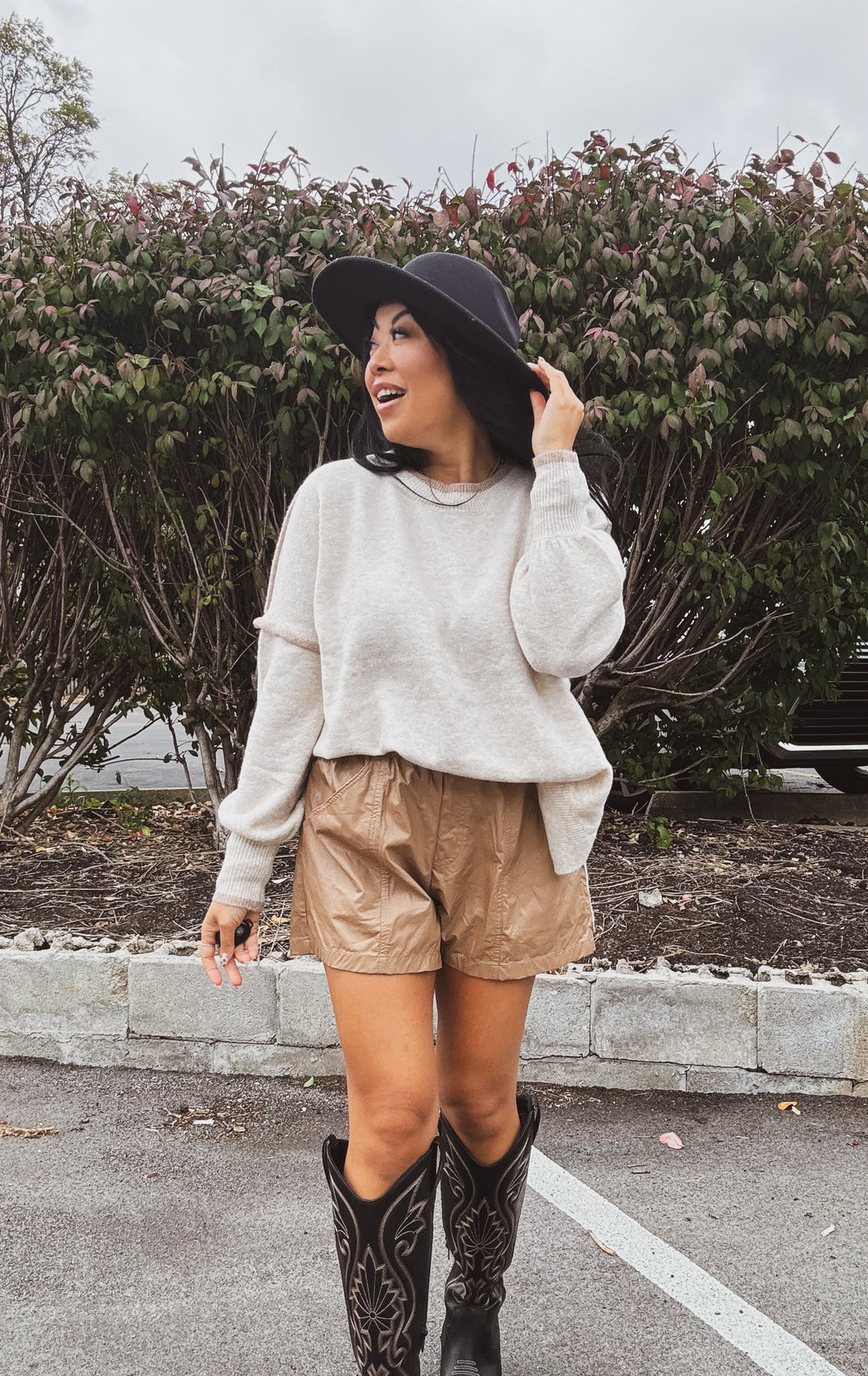 BROWN SUGAR KNIT SWEATER