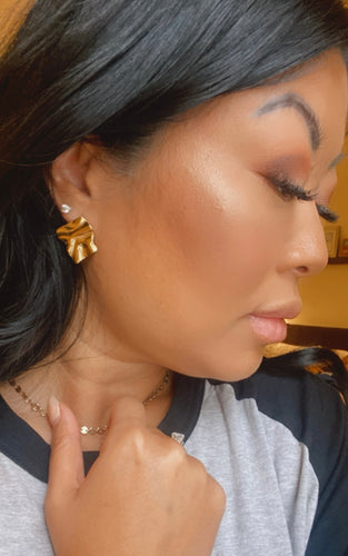 GOLD HAMMERED EARRINGS