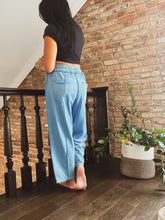 Load image into Gallery viewer, BAILEY MINERAL WASH BARREL CUT PANTS