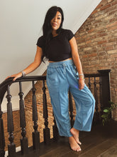 Load image into Gallery viewer, BAILEY MINERAL WASH BARREL CUT PANTS