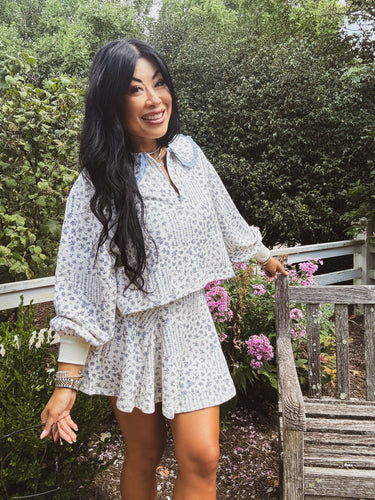 BLUEBELLE DITSY FLORAL PULLOVER