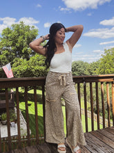 Load image into Gallery viewer, ELISE MINERAL WASH CARGO PANTS