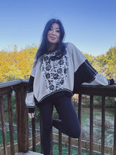 Load image into Gallery viewer, BLOOM AND GRACE PULLOVER