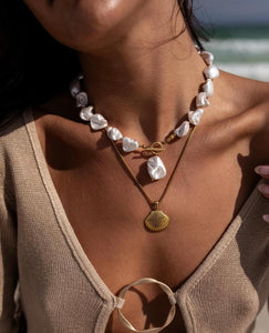 ALCO LUMI TOGGLE NECKLACE