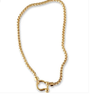 CHANSUTTPEARLS GOLD SHACKLE NECKLACE