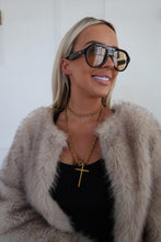 Load image into Gallery viewer, CHANSUTTPEARLS WRAP AROUND CROSS NECKLACE