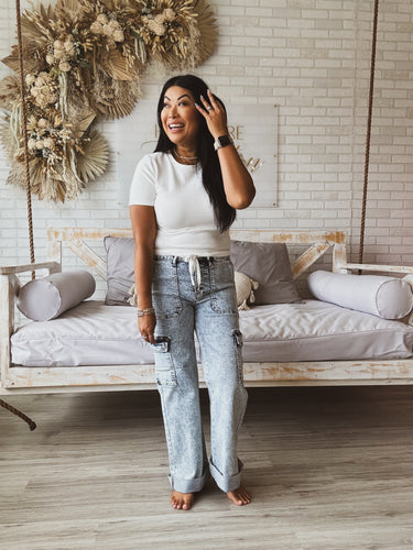 CLOSET STAPLE SHORT SLEEVE BODYSUIT