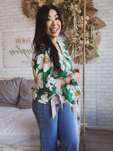 Load image into Gallery viewer, SPRING MEADOWS FLORAL TOP