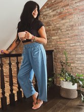 Load image into Gallery viewer, BAILEY MINERAL WASH BARREL CUT PANTS