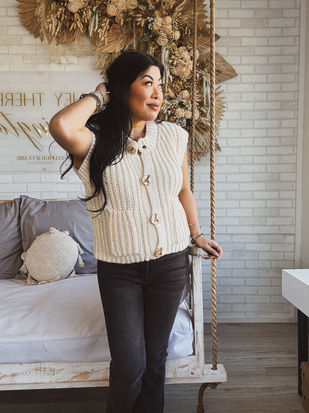 PICTURE PERFECT SLEEVELESS SWEATER