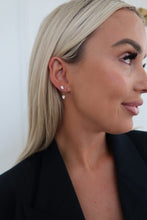Load image into Gallery viewer, CHANSUTTPEARLS OLIVIA EARRINGS