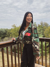 Load image into Gallery viewer, CAMO AND TIGER CROPPED JACKET