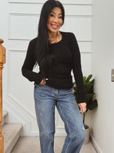 Load image into Gallery viewer, DOORBUSTER: CLOSET STAPLE LONG SLEEVE TOP