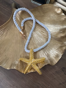 ROPED STARFISH NECKLACE
