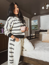 Load image into Gallery viewer, HOTTY TODDY STRIPED PULLOVER