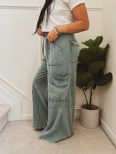 Load image into Gallery viewer, MARGO MINERAL WASH CARGO WIDE LEG PANTS