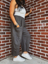 Load image into Gallery viewer, EASY DAYS LINEN BARREL PANTS