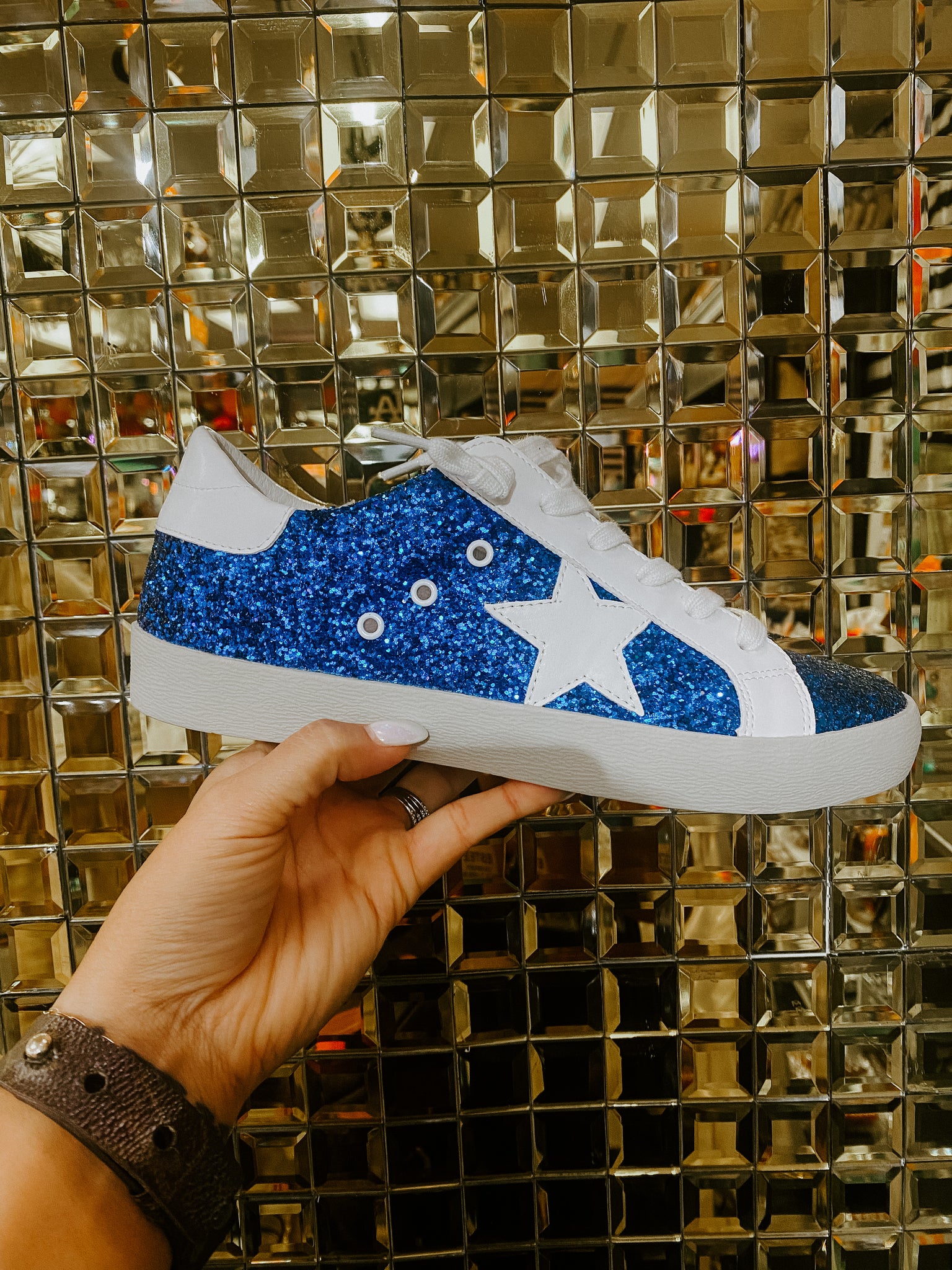 KENTUCKY BLUE SPARKLE SNEAKERS – Elleigh & Claire Boutique