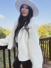 Load image into Gallery viewer, AUTUMN AURA SHERPA JACKET