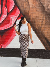 Load image into Gallery viewer, KENTUCKY HERITAGE PLAID MAXI SKIRT
