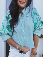 Load image into Gallery viewer, IVY GARDEN PUFF SLEEVE BUTTON DOWN