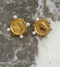 Load image into Gallery viewer, CHANSUTTPEARLS PEARL COIN EARRINGS