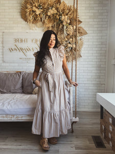 CHARMED FEELING MIDI DRESS