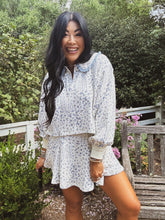 Load image into Gallery viewer, BLUEBELLE DITSY FLORAL SKORT