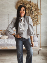 Load image into Gallery viewer, SOUTHERN CHARM QUILTED BOW TOP