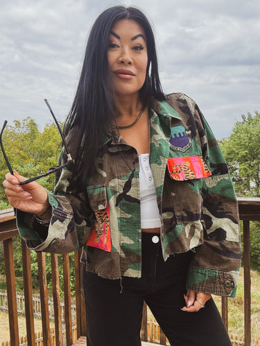 CAMO AND TIGER CROPPED JACKET