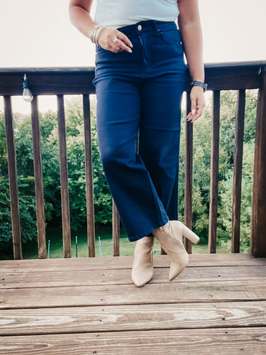 MAREN WIDE LEG CROP