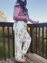 Load image into Gallery viewer, CACTUS BLOOM FLORAL SWEATPANTS