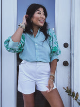 Load image into Gallery viewer, IVY GARDEN PUFF SLEEVE BUTTON DOWN