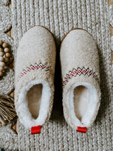 Load image into Gallery viewer, SHERPA COZY SLIPPERS