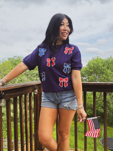 RED, WHITE AND BOW TOP
