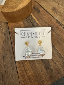 CHANSUTTPEARLS PEARL DROP EARRINGS
