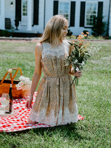 PICNIC FOR TWO FLORAL DRESS