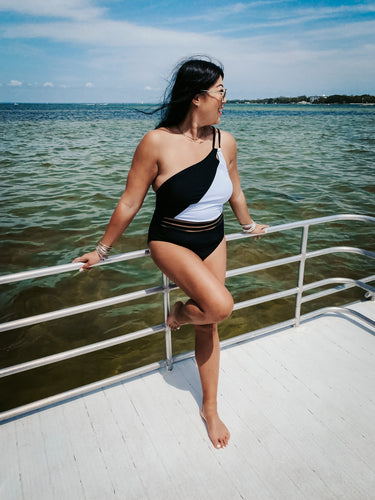 CARIBBEAN CRUISE ONE SHOULDER SWIMSUIT